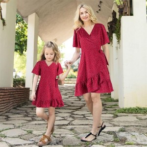 Mommy And Me Dresses Summer New Polka Dot Parent-child Dress Short Sleeved Soft Polyester Dresses Family Matching Outfits