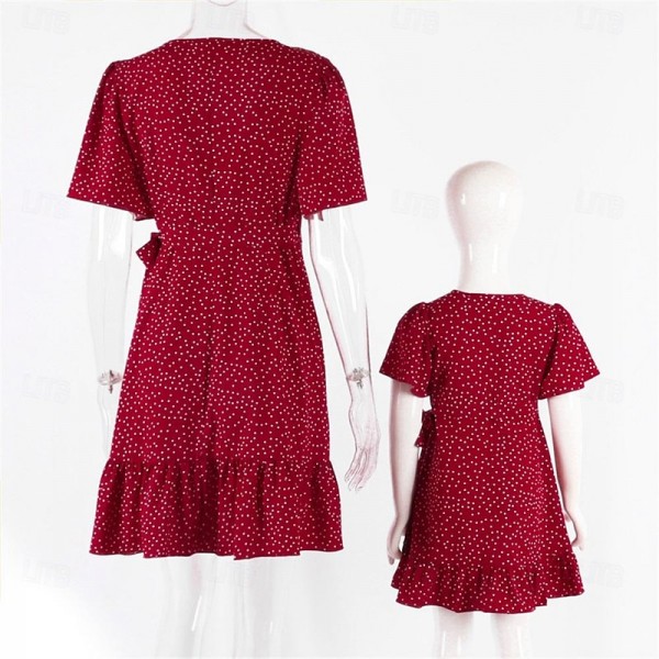 Mommy And Me Dresses Summer New Polka Dot Parent-child Dress Short Sleeved Soft Polyester Dresses Family Matching Outfits