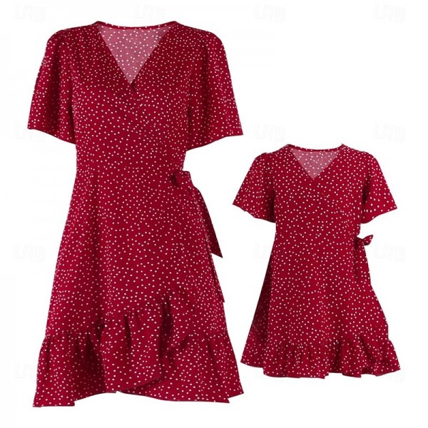 Mommy And Me Dresses Summer New Polka Dot Parent-child Dress Short Sleeved Soft Polyester Dresses Family Matching Outfits