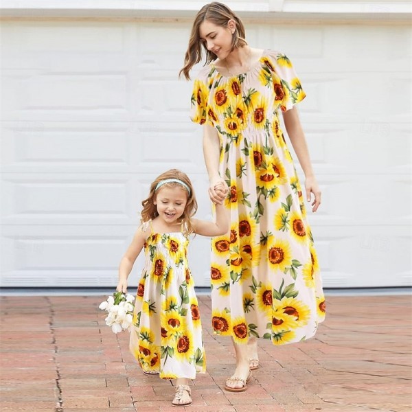 Mommy And Me Summer Dresses Family Matching Outfits Beach Sunflower Children's Dress Mother Children's Family Matching Mommy And Me Summer Dresses Family Matching Outfits Beach Sunflower Children's Dress Mother Children's Family Matching