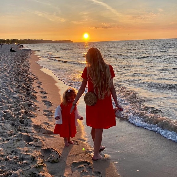 Mommy and Me Dresses Cotton Solid Color Daily Blue Orange Rose Red Short Sleeve Above Knee Mommy And Me Outfits Daily Matching Outfits Mommy and Me Dresses Cotton Solid Color Daily Blue Orange Rose Red Short Sleeve Above Knee Mommy And Me Outfits Daily Matching Outfits