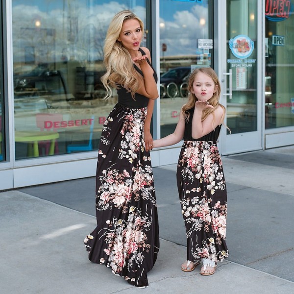 Mommy and Me Family Sets Plant Street Print Black White Pink Sleeveless Maxi Tank Dress Vacation Matching Outfits Mommy and Me Family Sets Plant Street Print Black White Pink Sleeveless Maxi Tank Dress Vacation Matching Outfits