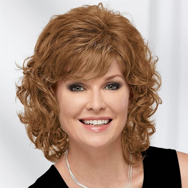 Middle Soft Wispy Layers with Sides Brushed Forward Or Back Wig For A Natural Look / Multi-tonal Shades of Blonde and Brown for White Women Fluffy Synthetic Hair Middle Soft Wispy Layers with Sides Brushed Forward Or Back Wig For A Natural Look / Multi-tonal Shades of Blonde and Brown for White Women Fluffy Synthetic Hair