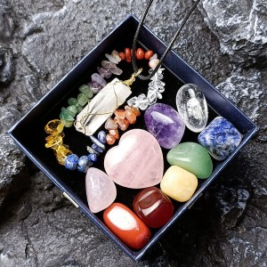 Healing Crystals，Natural Crystal Jade Seven Colored Stone Combination Set Pink Crystal Love Hexagonal Column Pendant With Multi Color Matching Gift BoxHealing Stone