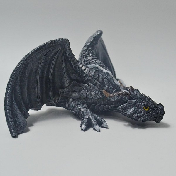 Big Squatting Dragon Sculpture, Resin Gothic Dragon Statue, Handicraft, Outdoor Decoration Big Squatting Dragon Sculpture, Resin Gothic Dragon Statue, Handicraft, Outdoor Decoration