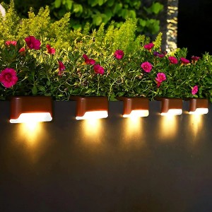 4pcs Solar Fence Lights Outdoor Waterproof Garden Light Courtyard Fence Steps Balcony Walkway Holiday Decoration Lighting Solar Night Lamp