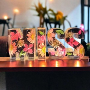 Floral Resin Night Light Letters Gift Illuminate Your Space Enchanting Glow of Floral Resin Night Light for Mother, Grandma,  Sisters Birthday