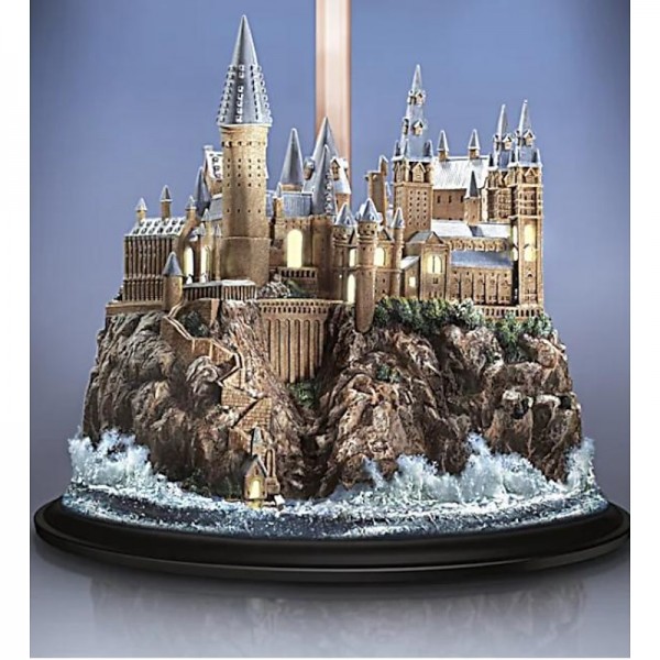 HARRY POTTER Table Lamp with Illuminated HOGWARTS Castle, Christmas Decor Gift Xmas Gift 18.5*12CM HARRY POTTER Table Lamp with Illuminated HOGWARTS Castle, Christmas Decor Gift Xmas Gift 18.5*12CM