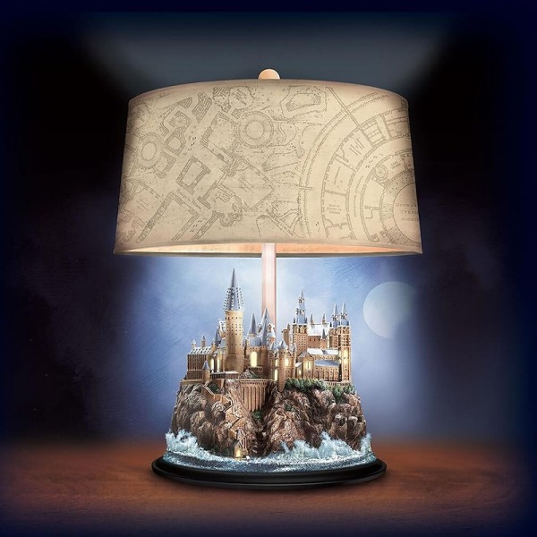 HARRY POTTER Table Lamp with Illuminated HOGWARTS Castle, Christmas Decor Gift Xmas Gift 18.5*12CM HARRY POTTER Table Lamp with Illuminated HOGWARTS Castle, Christmas Decor Gift Xmas Gift 18.5*12CM
