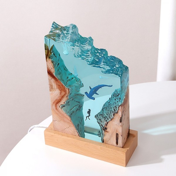 Manta Rays and Couple Diver Resin Night Light Mermaid Whale Office Desktop Art Ornaments Shipwreck Octopus Christmas Gift Solid Wood Resin Night Lamp