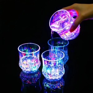 2/5/10pcs Light Up Cups Glow In The Dark Party Supplies Colorful LED Glowing Beer Cup For Party Birthday Christmas Disco